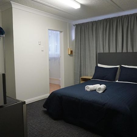 Warners Bay Hotel Екстериор снимка