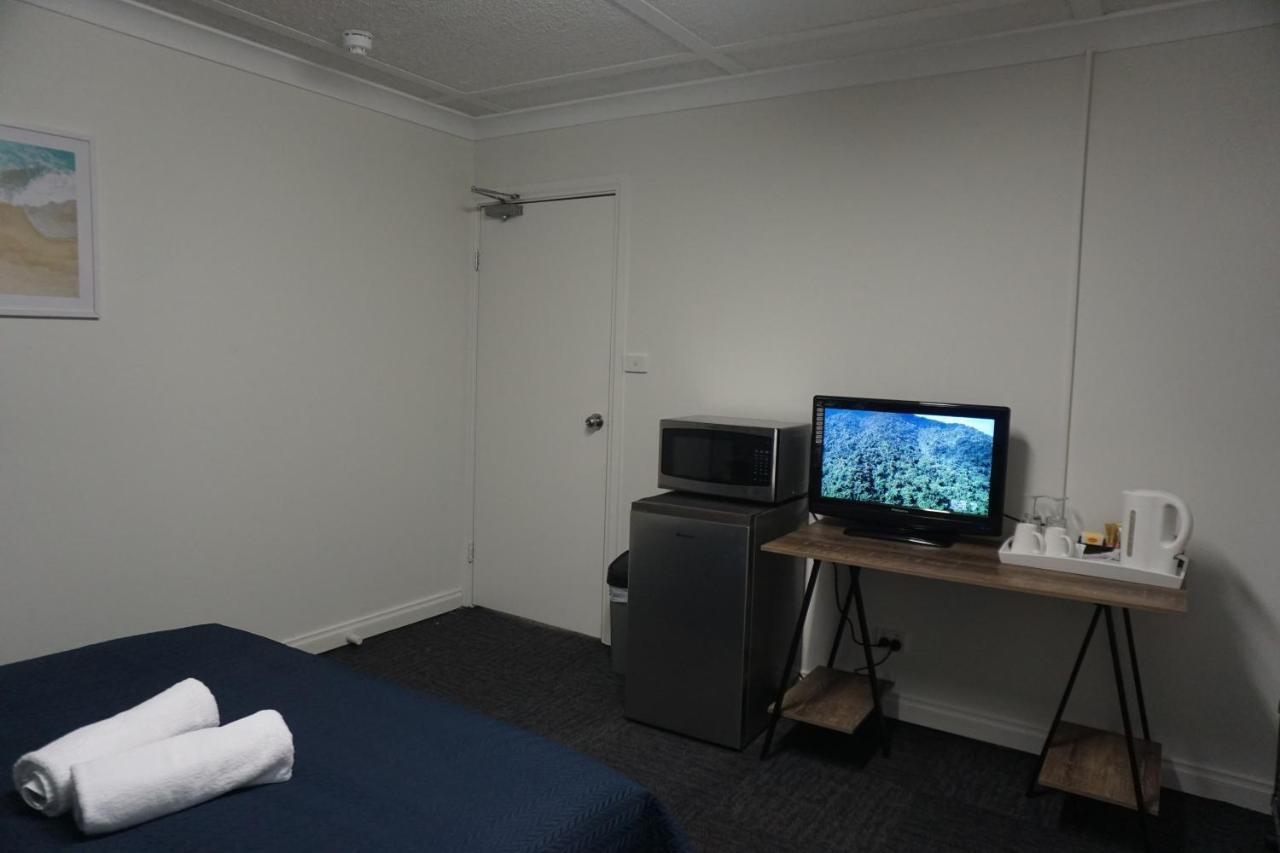 Warners Bay Hotel Екстериор снимка