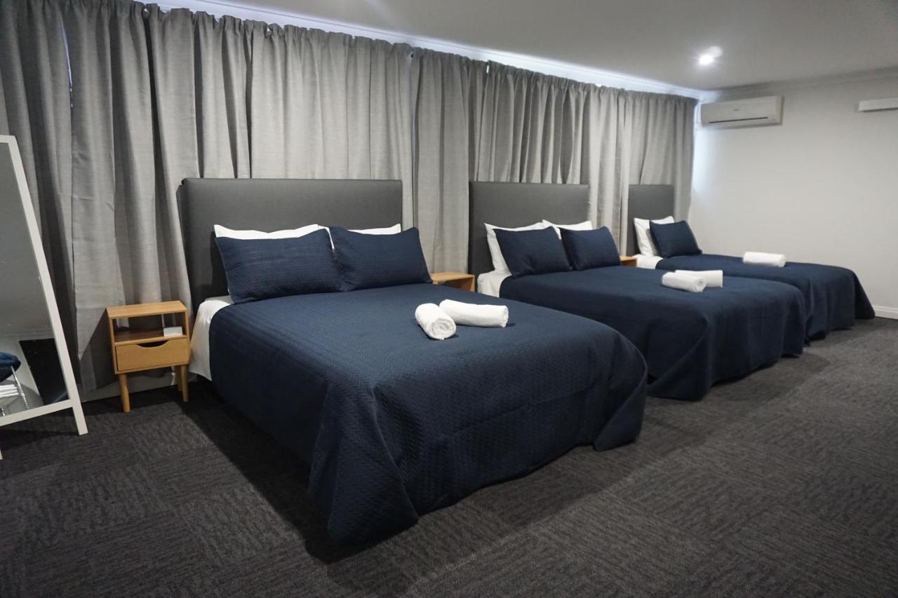 Warners Bay Hotel Екстериор снимка